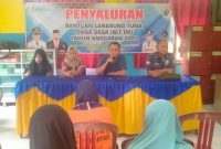 Kades Ardiansyah saat membuka acara penyaluran BLT DD
