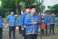 Bupati Askolani Saat Memimpin Apel Gabungan