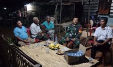 Melalui Patroli Poskamling, Babinsa Bina Silaturahmi Dengan Warga