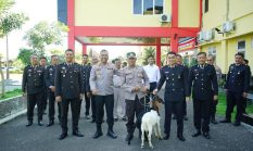 Akhiri 39 Tahun Pengabdian, IPTU Reliyanto Dilepas Dengan Penuh Kehormatan oleh Polres OKI