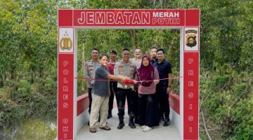 Jembatan Merah Putih Presisi Polres OKI di Pematang Buluran Diresmikan