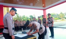 Serah Terima Jabatan Sejumlah Kapolsek Tandai Penyegaran Organisasi di Polres OKI