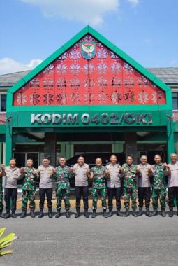 Kapolres OKI, AKBP Eko Rubiyanto Silahturahmi ke Kodim 0402/OKI, Perkuat Sinergitas TNI-Polri